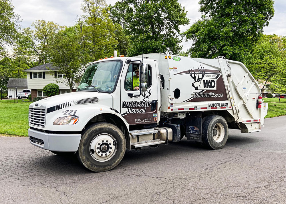 Whitetail Disposal New Way Rearload Garbage Truck